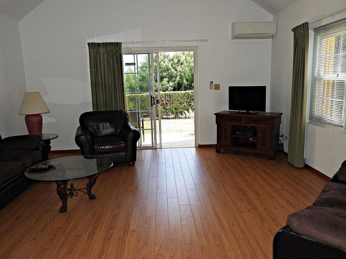 Windsong Guest Apartments Pembroke Zewnętrze zdjęcie